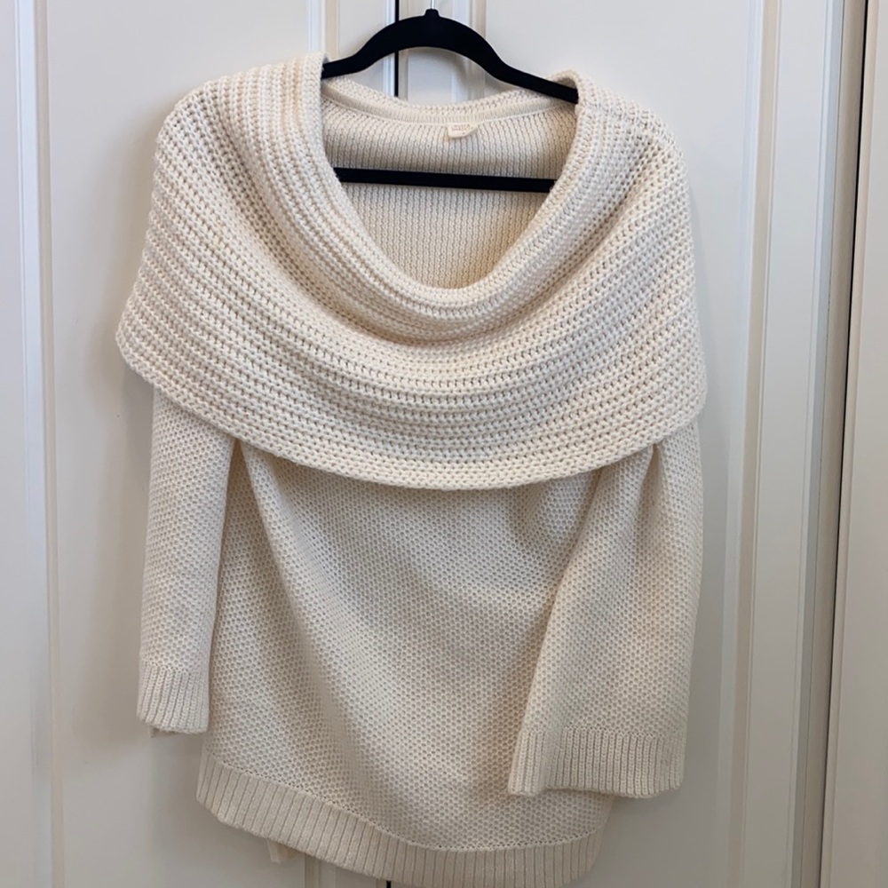 Off the shoulder Sun & Shadow sweater